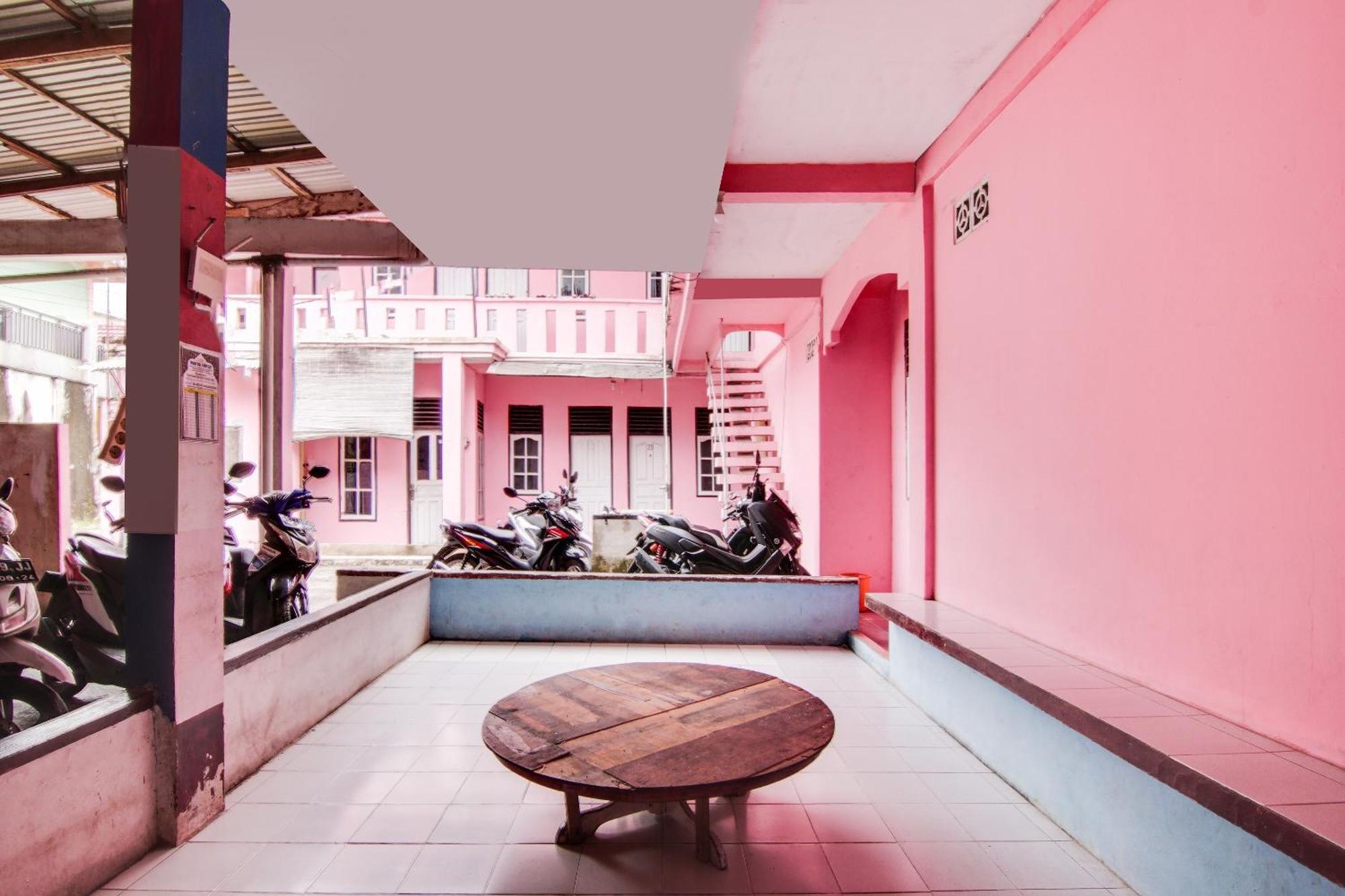 Spot On 91858 Raja Syariah